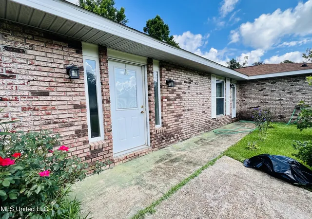 Photo 4 of Single family home for sale at 11403 Oakleigh Blvd, Gulfport, MS 39503 | MLS# 4161858 | Listing updated on 2026-09-11