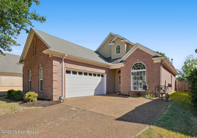 Photo 2 of Single family home for sale at 1091 Warwick Pl, Southaven, MS 38671 | MLS# 4162036 | Listing updated on 2026-09-10