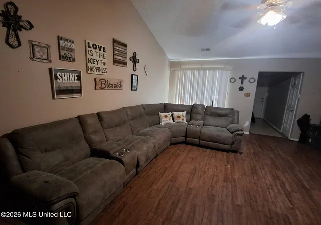 Photo 2 of Single family home for sale at 5424 Gibbons Cvs, Southaven, MS 38671 | MLS# 4162221 | Listing updated on 2026-09-16