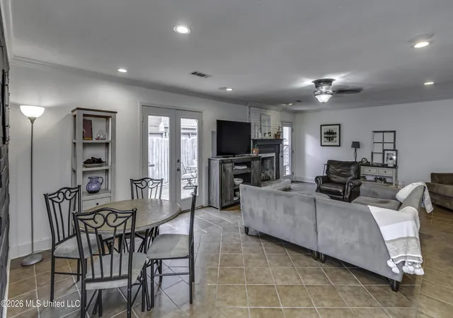Photo 2 of Single family home for sale at 226 Waterwood Dr, Brandon, MS 39047 | MLS# 4161942 | Listing updated on 2026-09-10