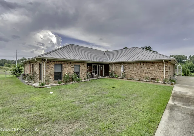 Photo 1 of Single family home for sale at 2865 Seven Springs Rd, Raymond, MS 39154 | MLS# 4161967 | Listing updated on 2026-09-11