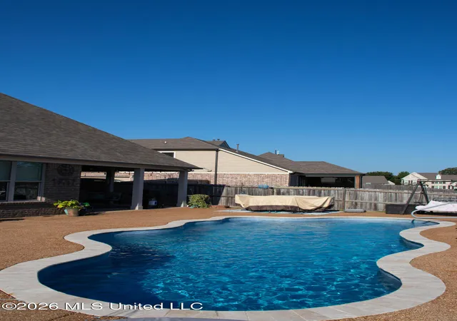 Photo 3 of Single family home for sale at 8418 Laura Lennon Pass Dr, Olive Branch, MS 38654 | MLS# 4161895 | Listing updated on 2026-09-09