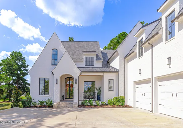 Photo 4 of Single family home for sale at 310 Lake Village Dr, Madison, MS 39110 | MLS# 4161943 | Listing updated on 2026-09-16