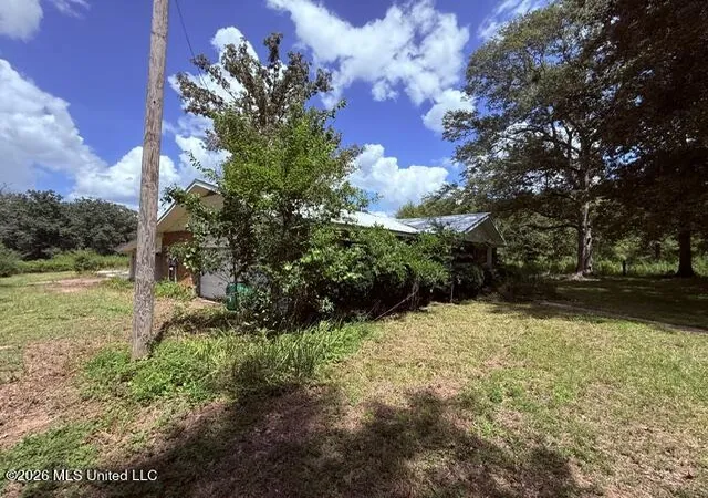 Photo 2 of Single family home for sale at 484 Allbritton Trl, Bogue Chitto, MS 39629 | MLS# 4161976 | Listing updated on 2026-09-10