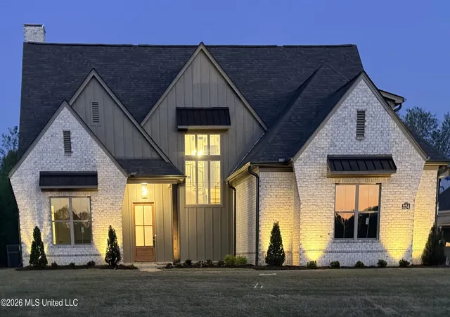 Photo 1 of Sale Pending at 324 Oakworth Dr, Hernando, MS 38632 | MLS# 4161926 | Listing updated on 2026-09-10