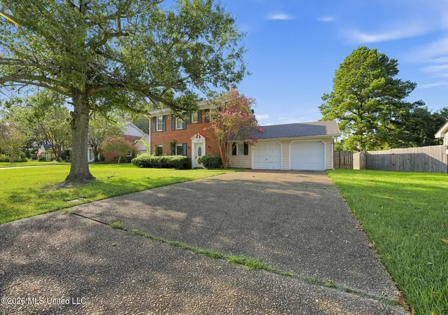 Photo 1 of Single family home for sale at 253 Heritage Dr, Madison, MS 39110 | MLS# 4162149 | Listing updated on 2026-09-11