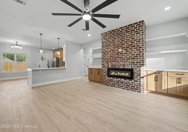 Photo 3 of Single family home for sale at 524 Plum St, Ocean Springs, MS 39564 | MLS# 4161941 | Listing updated on 2026-09-10