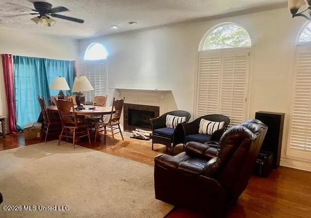 Photo 2 of Sale Pending at 1020 Bayridge Dr, Jackson, MS 39211 | MLS# 4162174 | Listing updated on 2026-09-11