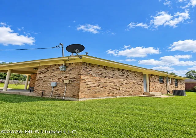 Photo 2 of Single family home for sale at 314 Barbara Ave, Magee, MS 39111 | MLS# 4161953 | Listing updated on 2026-09-10