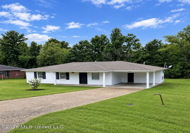 Photo 2 of Single family home for sale at 314 Barbara Ave, Magee, MS 39111 | MLS# 4161953 | Listing updated on 2026-10-08