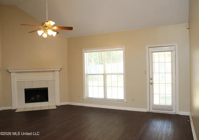 Photo 4 of Single family home for sale at 910 Scotch Pine Cvs, Southaven, MS 38671 | MLS# 4161951 | Listing updated on 2026-09-19