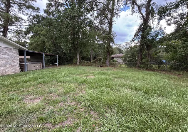 Photo 11 of Sale Pending at 2601 Lawn Cir, Gautier, MS 39553 | MLS# 4161982 | Listing updated on 2026-09-11