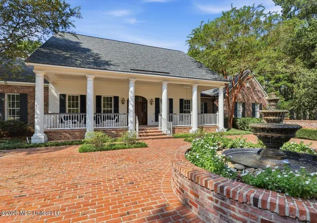 Photo 3 of Mansion for sale at 1039 Cedar Hl Rd, Madison, MS 39110 | MLS# 4162786 | Listing updated on 2026-09-17