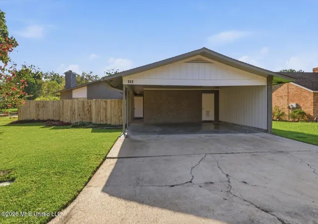 Photo 1 of Sale Pending at 105 Carrie Dr, Clinton, MS 39056 | MLS# 4162029 | Listing updated on 2026-10-23