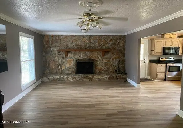Photo 3 of Single family home for sale at 900 S Sea Cvs St, Pascagoula, MS 39581 | MLS# 4162008 | Listing updated on 2026-09-10