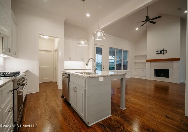 Photo 3 of Single family home for sale at 159 Camden Lake Dr, Madison, MS 39110 | MLS# 4162250 | Listing updated on 2026-09-11
