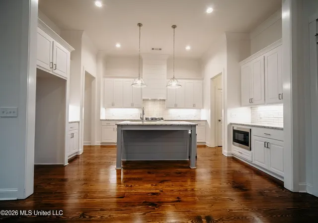 Photo 4 of Single family home for sale at 159 Camden Lake Dr, Madison, MS 39110 | MLS# 4162250 | Listing updated on 2026-09-11