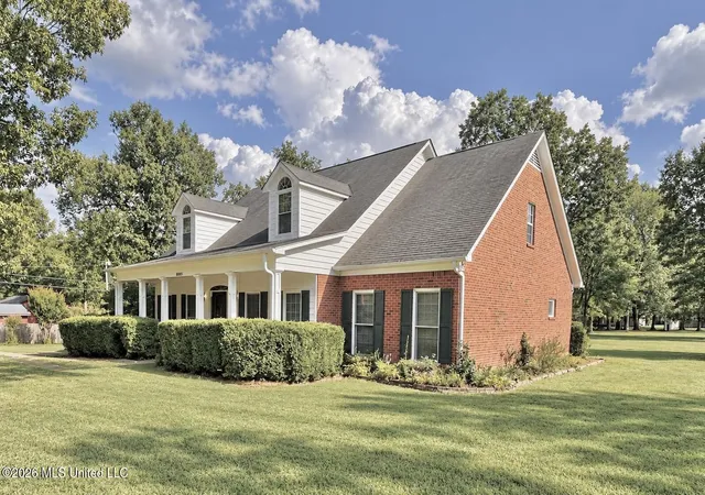 Photo 2 of Single family home for sale at 8885 Cedar Crst Ln, Olive Branch, MS 38654 | MLS# 4162285 | Listing updated on 2026-09-12