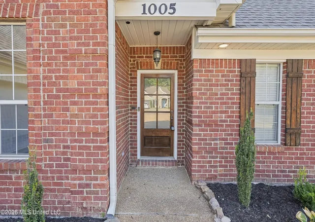 Photo 4 of Sale Pending at 1005 Tara Dr, Hernando, MS 38632 | MLS# 4162064 | Listing updated on 2026-09-16