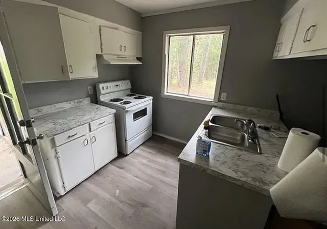 Photo 2 of Single family home for sale at 1236 E Maria Dr, Jackson, MS 39204 | MLS# 4162022 | Listing updated on 2026-10-06