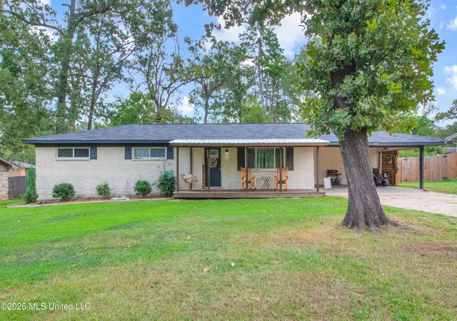 Photo 1 of Sale Pending at 208 Bruin St, Pearl, MS 39208 | MLS# 4162301 | Listing updated on 2026-09-30