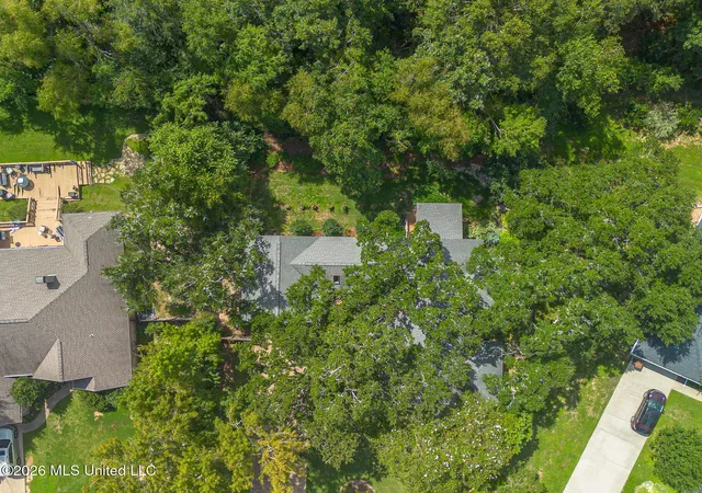 Photo 3 of Single family home for sale at 916 Bent Tree Cir, Pass Christian, MS 39571 | MLS# 4162051 | Listing updated on 2026-09-10