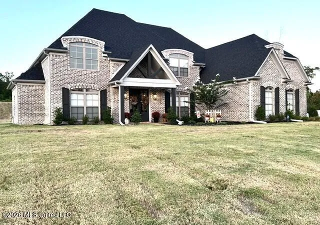 Photo 2 of Single family home for sale at 398 Poplar Ln, Holly Springs, MS 38635 | MLS# 4162079 | Listing updated on 2026-09-10