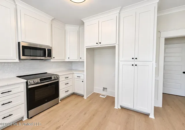 Photo 2 of Sale Pending at 11157 New York St, Bay Saint Louis, MS 39520 | MLS# 4162543 | Listing updated on 2026-09-30