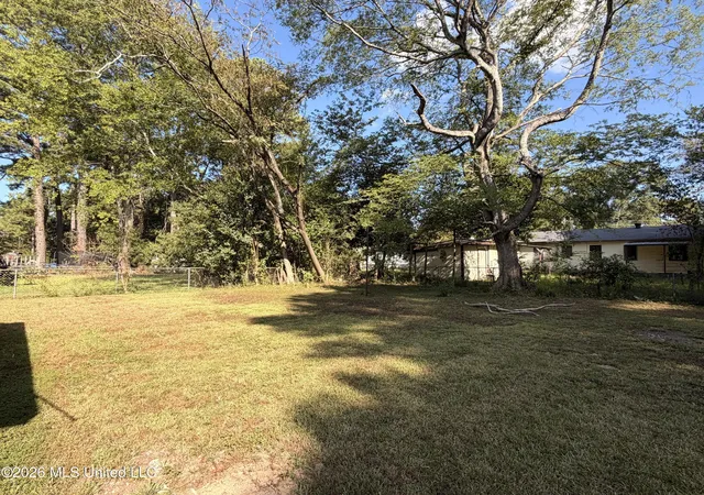Photo 18 of Single family home for sale at 528 N Park Ln, Jackson, MS 39206 | MLS# 4162086 | Listing updated on 2026-09-13