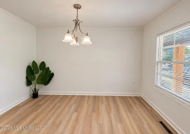 Photo 3 of Single family home for sale at 528 N Park Ln, Jackson, MS 39206 | MLS# 4162086 | Listing updated on 2026-09-13