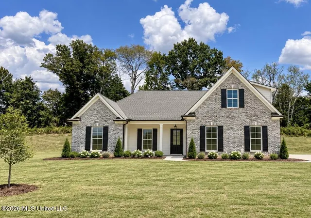 Photo 1 of Single family home for sale at 2122 Legacy Ln, Hernando, MS 38632 | MLS# 4162163 | Listing updated on 2026-09-11