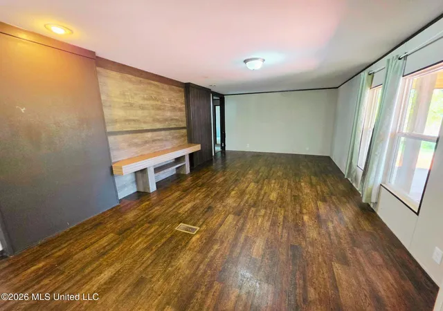 Photo 3 of Manufactured home for sale at 160 Crowder Crk Rd, Carthage, MS 39051 | MLS# 4162072 | Listing updated on 2026-09-10