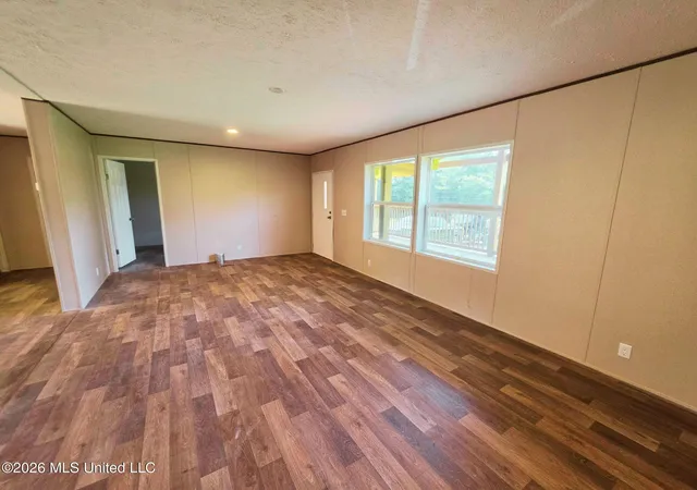 Photo 4 of Manufactured home for sale at 1243 Old Walnut Grv Rd, Walnut Grove, MS 39189 | MLS# 4162073 | Listing updated on 2026-09-10