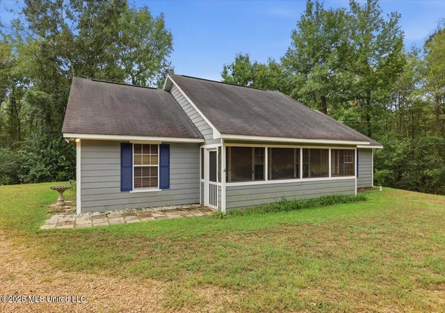 Photo 1 of Single family home for sale at 4000 Bethesda Rd, Crystal Springs, MS 39059 | MLS# 4162252 | Listing updated on 2026-09-11