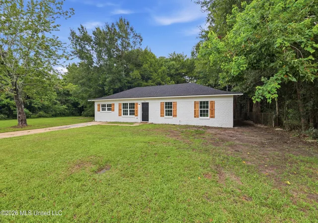 Photo 2 of Single family home for sale at 3307 Johnson Dr, Gulfport, MS 39501 | MLS# 4162279 | Listing updated on 2026-09-12