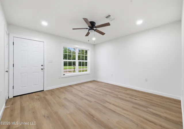 Photo 3 of Single family home for sale at 3307 Johnson Dr, Gulfport, MS 39501 | MLS# 4162279 | Listing updated on 2026-10-29