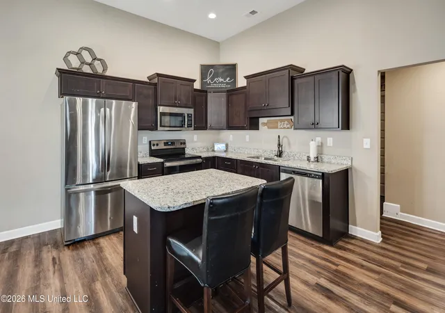 Photo 4 of Single family home for sale at 2521 Darlene St, Southaven, MS 38672 | MLS# 4162126 | Listing updated on 2026-09-11