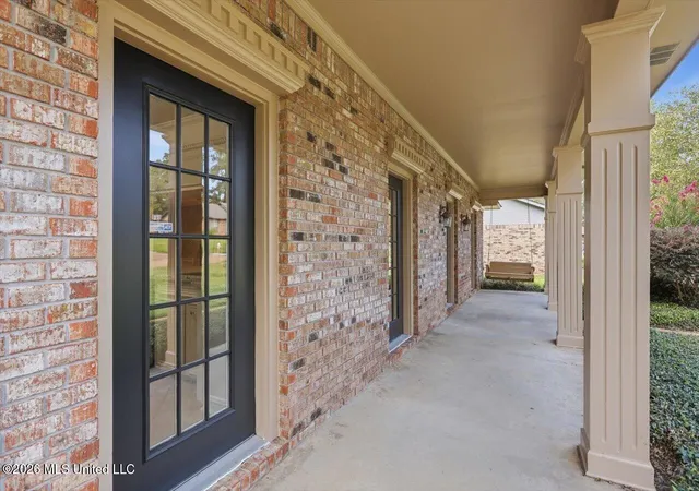 Photo 3 of Sale Pending at 111 Fern Dr, Brandon, MS 39042 | MLS# 4162157 | Listing updated on 2026-09-13