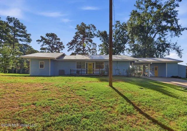 Photo 4 of Single family home for sale at 407 W Dewey Camp Dr, Florence, MS 39073 | MLS# 4162150 | Listing updated on 2026-09-11
