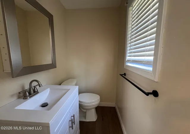 Photo 3 of Single family home for sale at 1598 Lisa Dr, Greenville, MS 38703 | MLS# 4162498 | Listing updated on 2026-10-08