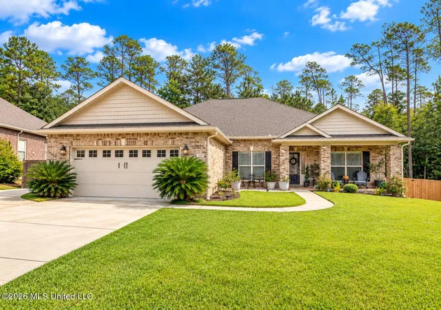 Photo 1 of Single family home for sale at 1004 Cardinal Cvs, Ocean Springs, MS 39564 | MLS# 4162356 | Listing updated on 2026-09-29