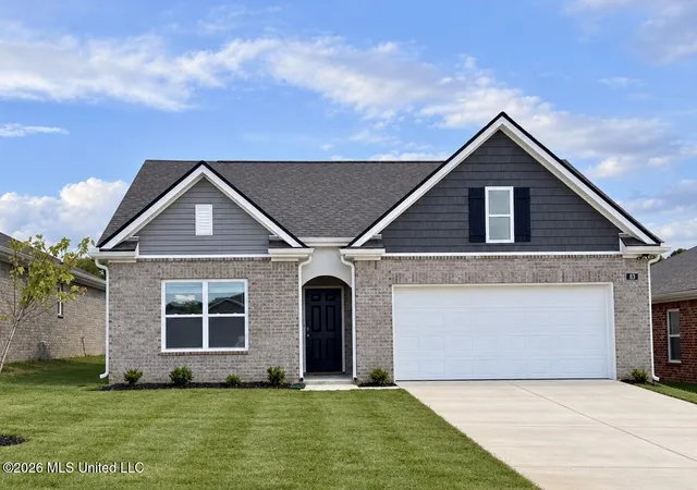 Photo 1 of Single family home for sale at 83 Pine St, Byhalia, MS 38611 | MLS# 4162200 | Listing updated on 2026-09-11