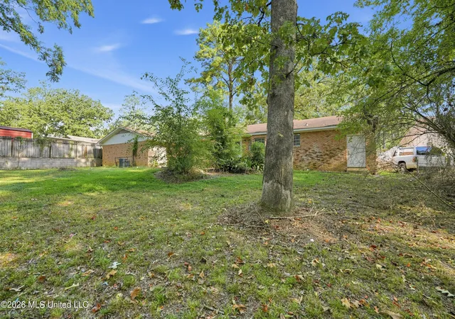 Photo 3 of Single family home for sale at 1133 Dardanelle Dr, Jackson, MS 39204 | MLS# 4163376 | Listing updated on 2026-10-28