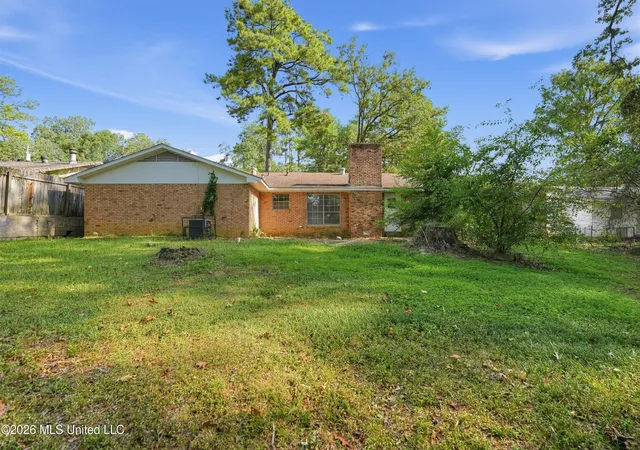 Photo 3 of Single family home for sale at 1133 Dardanelle Dr, Jackson, MS 39204 | MLS# 4163376 | Listing updated on 2026-10-28