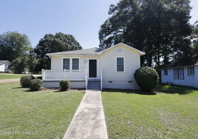 Photo 1 of Single family home for sale at 901 3rd Street, Mc Comb, MS 39648 | MLS# 4162212 | Listing updated on 2026-09-11