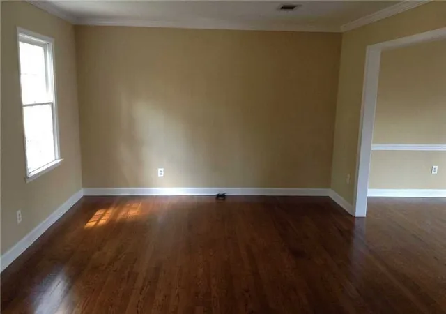 Photo 3 of Single family home for sale at 5744 Orchardview Dr, Jackson, MS 39211 | MLS# 4162211 | Listing updated on 2026-09-11