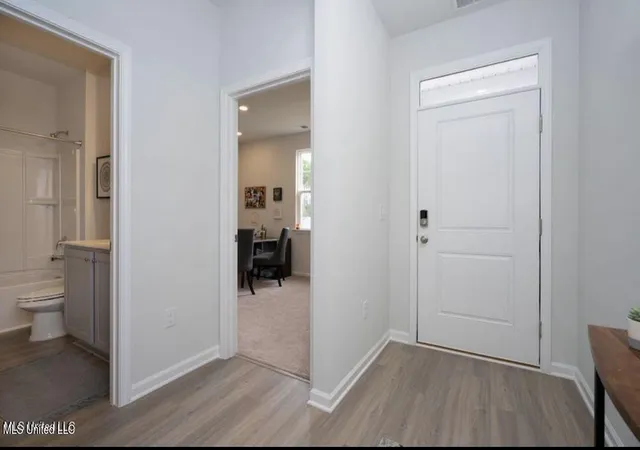 Photo 3 of Single family home for sale at 109 Pine St, Byhalia, MS 38611 | MLS# 4162208 | Listing updated on 2026-09-11