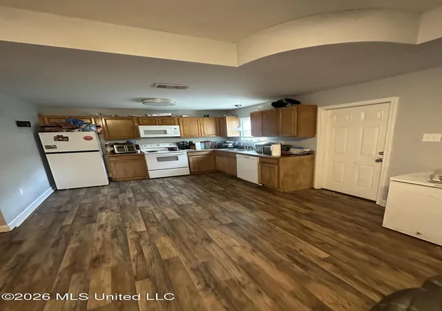 Photo 3 of House for sale at 6235 W Forrest St, Bay Saint Louis, MS 39520 | MLS# 4162249 | Listing updated on 2026-09-11