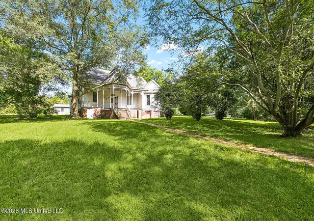 Photo 2 of Single family home for sale at 525 W Railroad Ave, Magnolia, MS 39652 | MLS# 4162224 | Listing updated on 2026-09-11