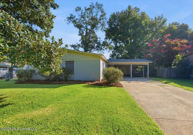 Photo 2 of Single family home for sale at 642 Berkshire St, Clinton, MS 39056 | MLS# 4162244 | Listing updated on 2026-09-12